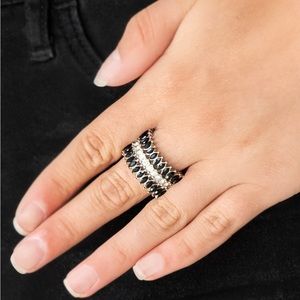 Silver Stretch Band Ring. Black and White Gems.